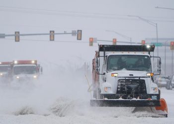 Tormenta invernal azota sur de EE.UU. por tercer día, pronostican frío en noreste