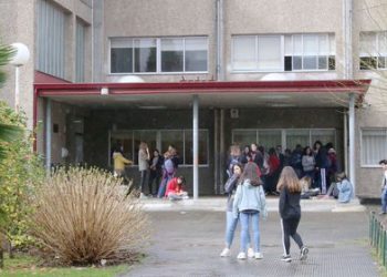 Ciudad de Italia cierra escuelas y museos por pequeños sismos