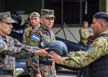 Fuerzas Especiales de la Fuerza Armada reciben moderno equipo para apoyar emergencias