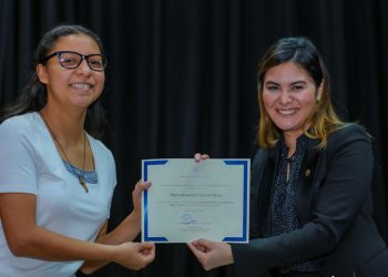 Clausura curso sobre prevención de migración irregular en Ahuachapán