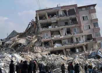 Turquía sustituirá 1,5 millones de edificios con riesgo ante sismos en Estambul