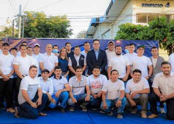 Migración ilegal se frena con fuentes de trabajo en El Salvador