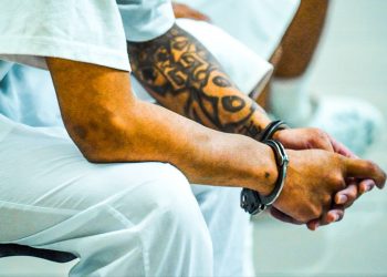 Condenan a cinco pandilleros por matar a un soldado en Sonsonate