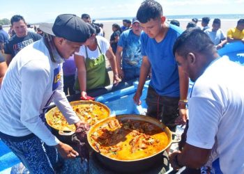 Desarrollan con éxito el primer festival de la langosta en La Unión