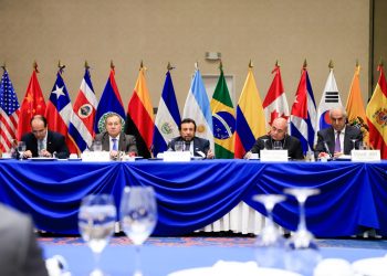 Vicepresidente presenta ante cuerpo diplomático el nuevo El Salvador