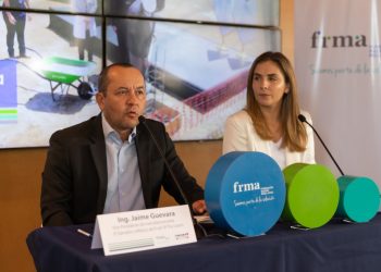 Hospital San Juan de Dios de Santa Ana recibe donativo por $86,000