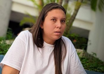 Mujer que arrolló a motociclista en tres ocasiones luego de una discusión es procesada por lesiones agravadas