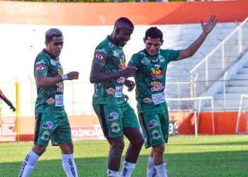 Dragón no perdonó, sacó todo su arsenal y humilló con marcador de 7-1 a Chalatenango