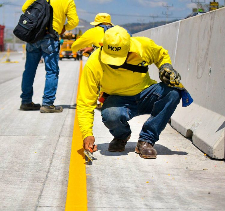 El paso a desnivel de Opico ya está señalizado.