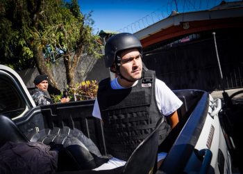 Envían a prisión a hijo de colombiana acusada de dirigir homicidio de fiscal paraguayo