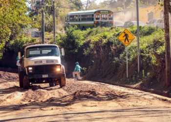 Obras Municipales lanza Plan Nacional de Bacheo en Sacacoyo