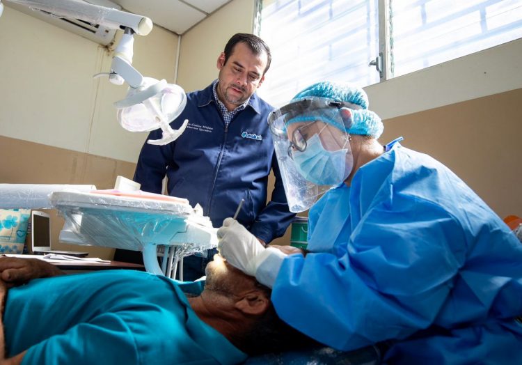 Las unidades de salud de Fosalud brindan atención médica, odontológica, entre otros servicios. Foto: Fosalud.