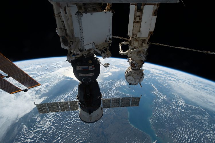 Los astronautas regresarán a la Tierra en septiembre, informaron las autoridades.