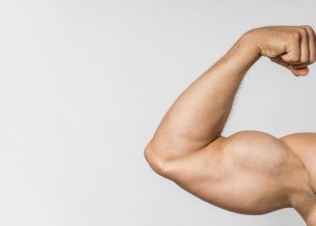 ¿Los hombres pueden verse afectados al no cuidarse su piel?