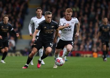 Arsenal resiste la presión y golea en su visita al Fulham