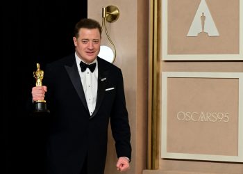 «Solo las ballenas pueden nadar hacia la profundidad»: Brendan Fraser y su emotivo discurso en los Oscar 2023