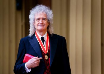 Brian May, guitarrista de «Queen», fue nombrado Caballero de la Orden del Imperio Británico