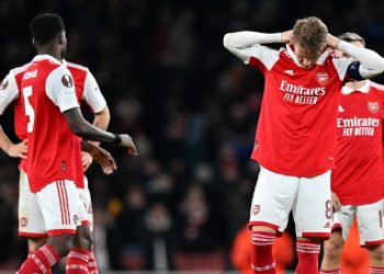 Manchester United y Juventus avanzan en Europa League, Arsenal eliminado