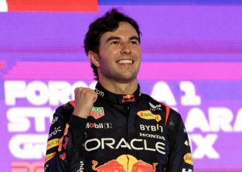 Sergio Pérez gana el GP de Arabia Saudita, Verstappen se mantiene líder