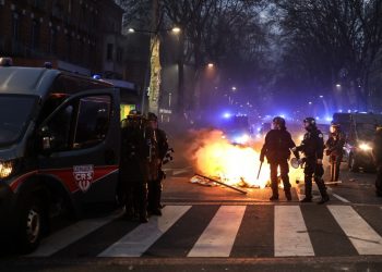 Nuevos disturbios en Francia en protestas contra reforma de las pensiones