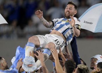 Fotos: Messi regala en la fiesta argentina el gol 800 de su carrera
