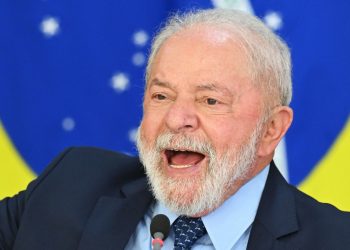 Lula da Silva suspende viaje a China por una neumonia
