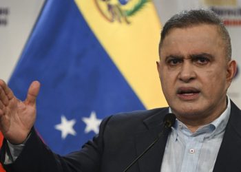 Suman 21 detenidos, entre ellos 10 funcionarios, por corrupción en petrolera de Venezuela