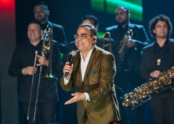 «El Salvador está en una buena ruta para tener un futuro brillante», Gilberto Santa Rosa