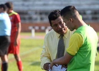 Entrenador Ángel Orellana incursiona en el balompié beliceño