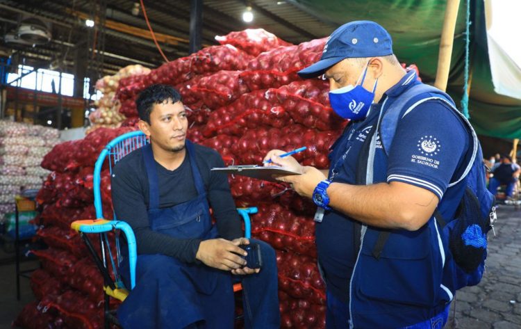 El Gobierno ha mantenido la vigilancia de precios como parte de las medidas antiinflacionarias. / Foto: Diario El Salvador.