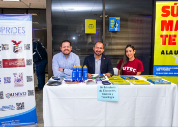 Diáspora en Houston se inscribirá en universidades salvadoreñas