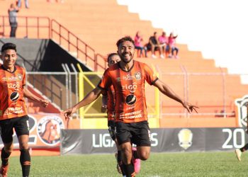 Águila sembró su bandera en Marte