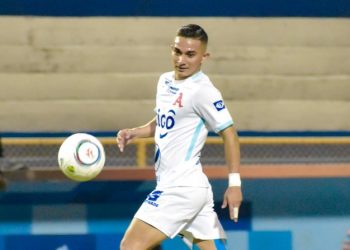 Ezequiel Rivas sería titular en Alianza para el juego contra Philadelphia Union