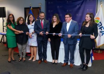 Consulado de El Salvador en Duluth, Georgia, incorpora servicios del BFA y la Defensoría del Consumidor