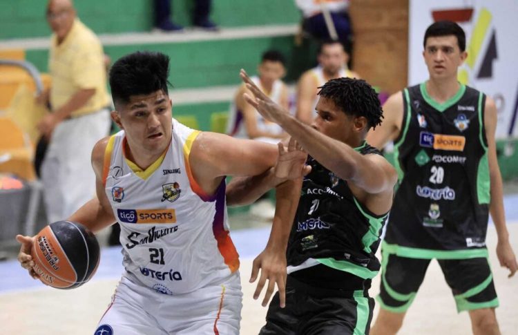 El quinteto metapaneco derrotó 78-75 en casa el domingo a Fantasmas de San Vicente. Fotos/INDES