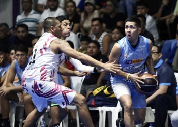 San Salvador ganó y escaló a la cima de la Liga Mayor de Baloncesto