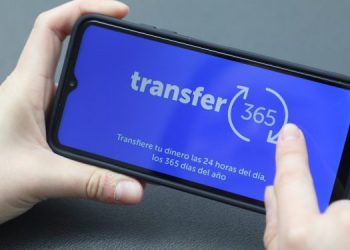 Los salvadoreños se han ahorrado $23 millones en comisiones con Transfer365