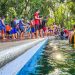 Niños y adolescentes participan en escuela de natación en Zacatecoluca