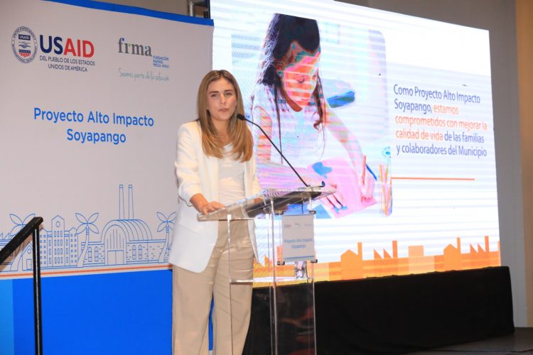 Difusión. En el encuentro se compartió la obligatoriedad de la habilitación de los CAPI para las empresas que tienen más de 100 empleados, entre otros aspectos para garantizar la atención. Foto: Guillermo Martínez.