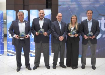 AES invertirá $21 millones en tres plantas solares