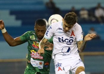 Le faltó pegada al conjunto albo y dejó ir dos puntos ante el equipo mitológico