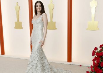 FOTOS: ¿Por qué la alfombra roja de los Oscar cambió a color champán?