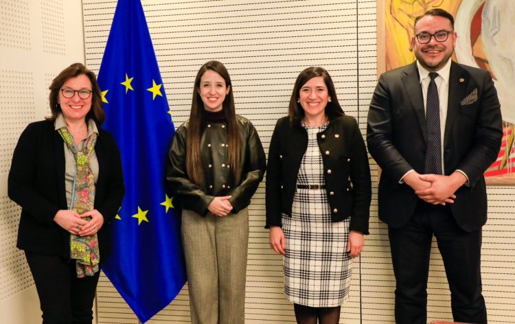 Representantes del gobierno salvadoreño y delegados de la UE sostuvieron un encuentro para abordar detalles en materia de intercambio comercial.