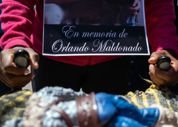 México ajusta a 38 número de muertos por incendio en centro de detención migratoria