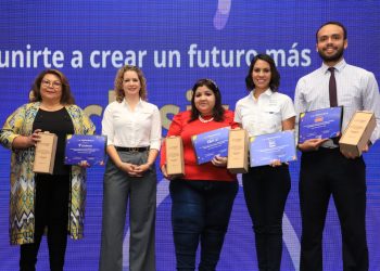 Compañías firman alianza por la inclusión de mujeres