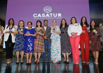 CASATUR destaca el papel de la mujer en el turismo salvadoreño