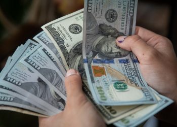 Más del 70 % de salvadoreños confían en que la economía del país mejorará en los próximos meses: CID Gallup