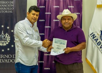 Excombatientes y veteranos reciben incentivo económico en la zona oriental