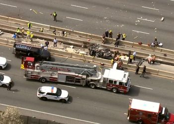 Seis muertos tras estrellarse vehículo contra obra de autopista en estado estadounidense de Maryland