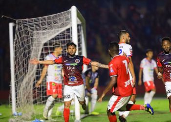 Wilma Torres le dio luz a FAS para cobrar el invicto de Firpo